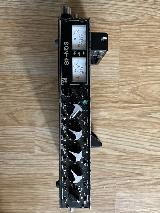 Mixer audio SQN-4Se