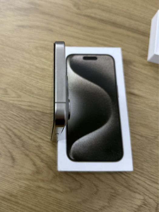 Iphone 15 Pro 128 GB Full Box
