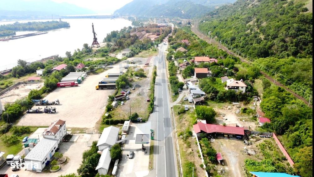 Teren comercial / industrial, de vanzare in zona Portile de Fier 1