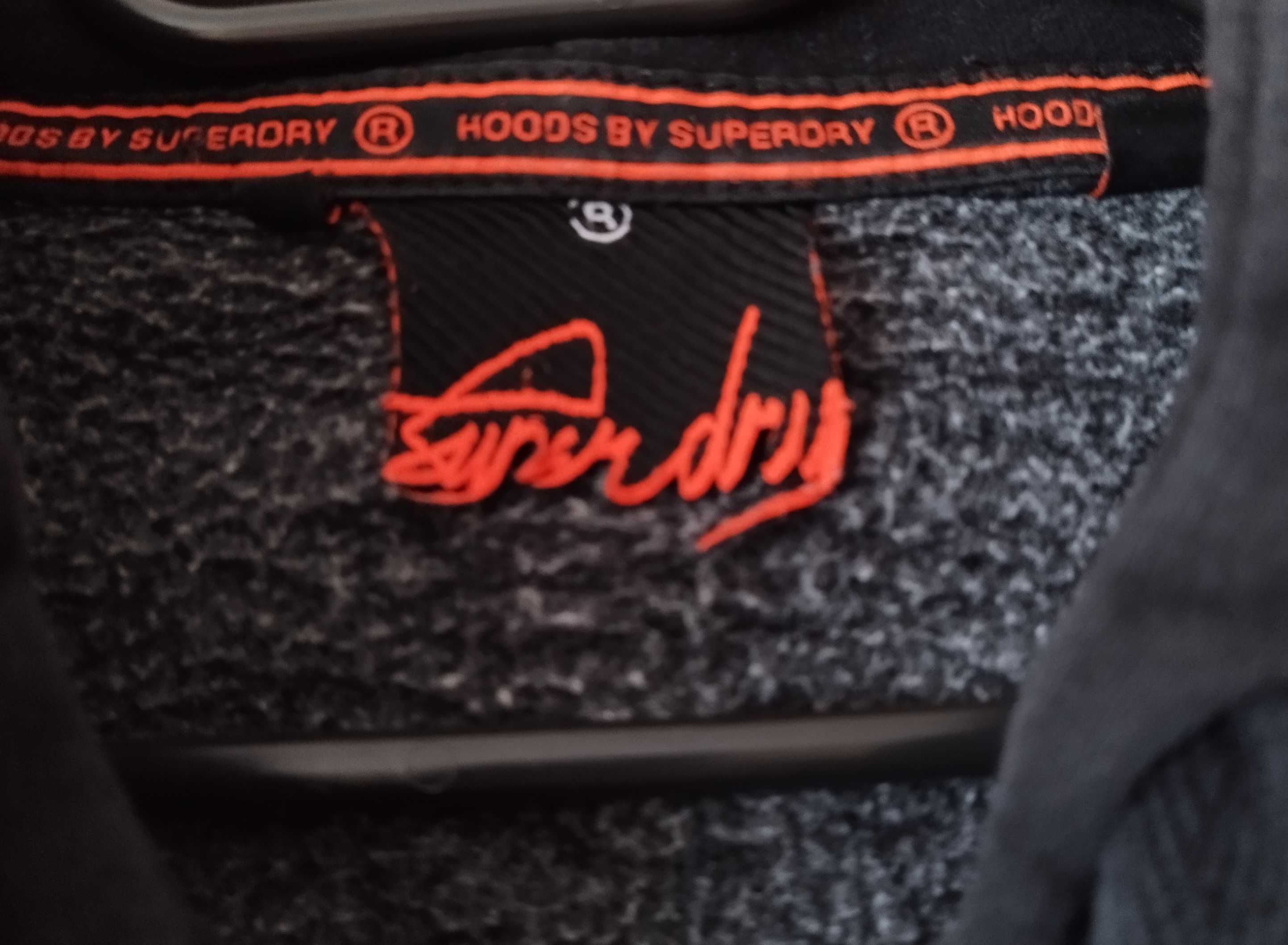 100% Оригинален ватиран мъжки суичър с качулка SUPERDRY!