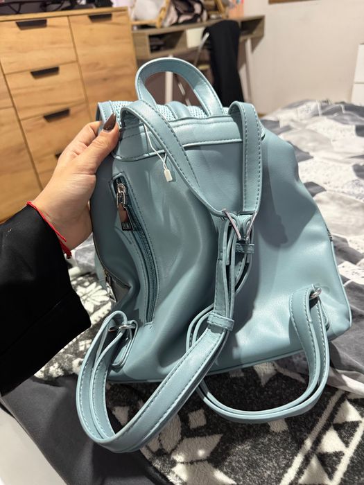 Дамска синя раница