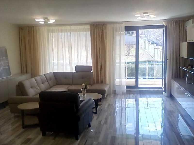 Тристаен имот в кв.Симеоново