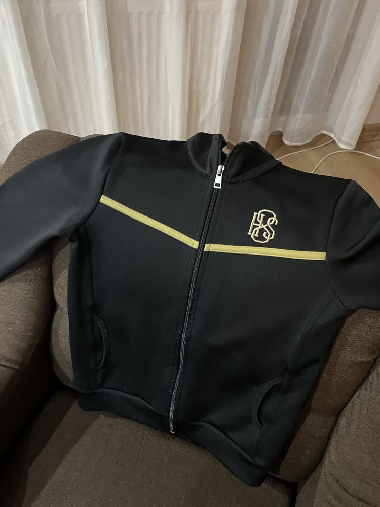 Спортен екип HS8