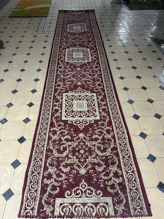 Ковер в отличном состоянии бу