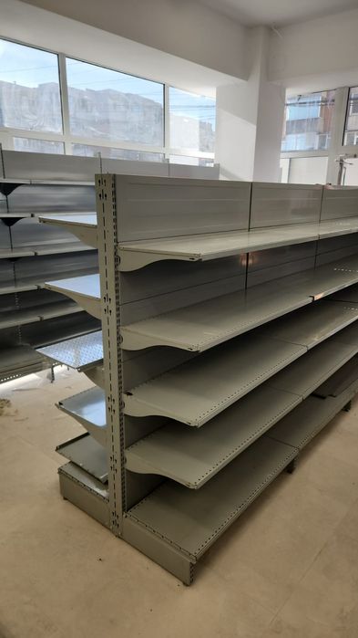 Rafturi pentru magazin transport si montaj gratis