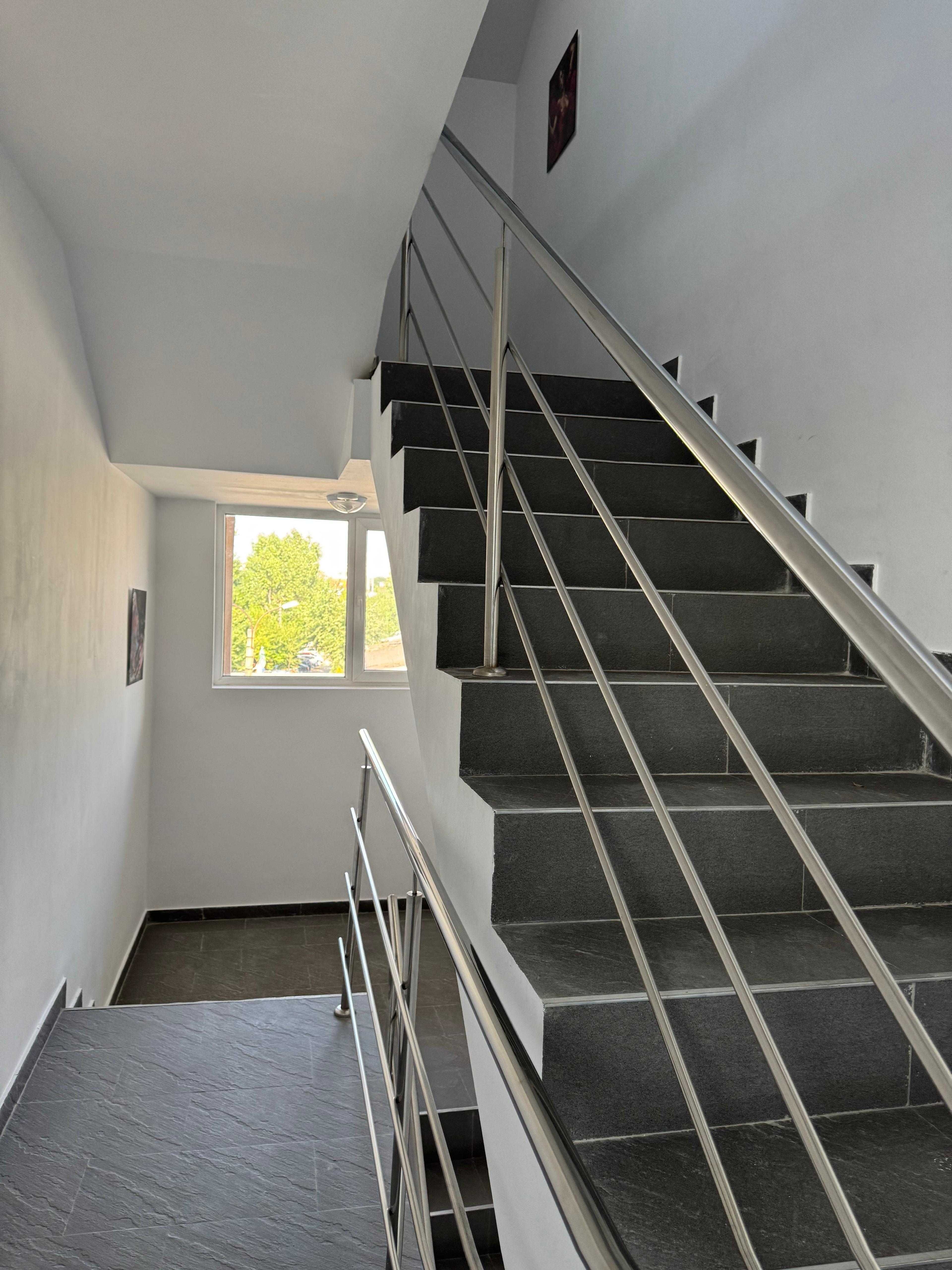 Apartamente 2/3 camere&garsoniere – 3 min Metrou Apărătorii Patriei