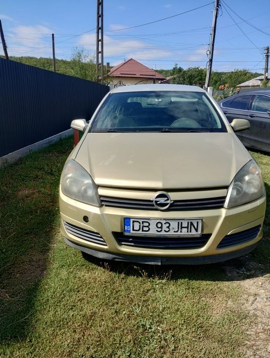 Vand sau schimb  astra h 1.4