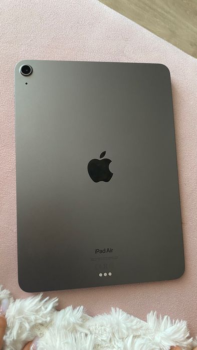 Ipad Air 5 (2022), 64 GB, Wi-Fi, Generatia 5
