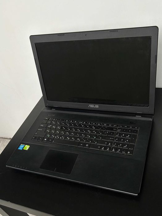 Лаптоп ASUS 17.3' Intel 2Core/6GB/NVIDIA GT 740M/256 SDD/750 HD