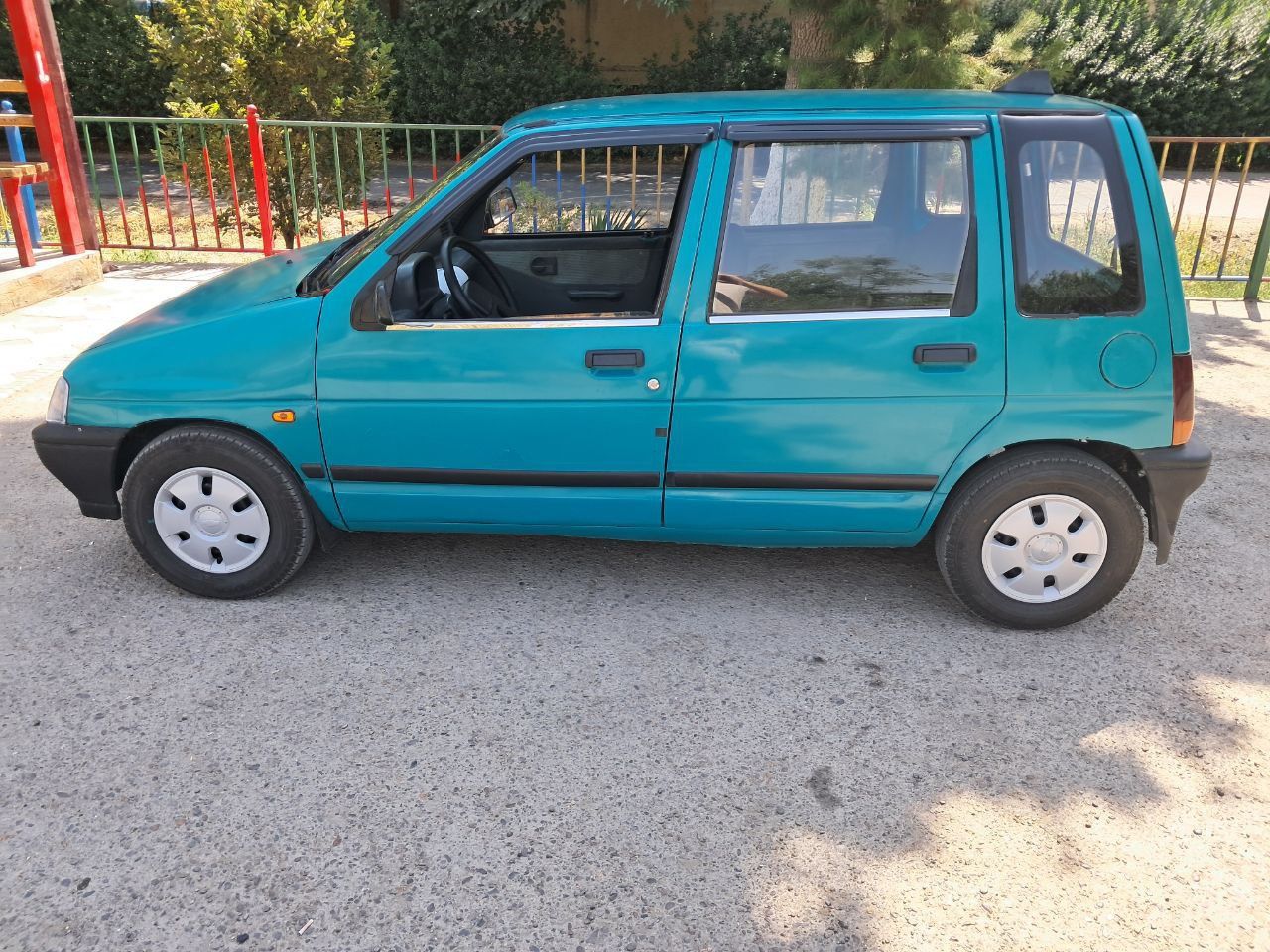Продается легковой автомобиль Тико