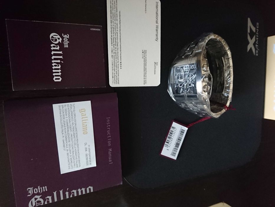 ceas John Galliano Redefined (Gazette)