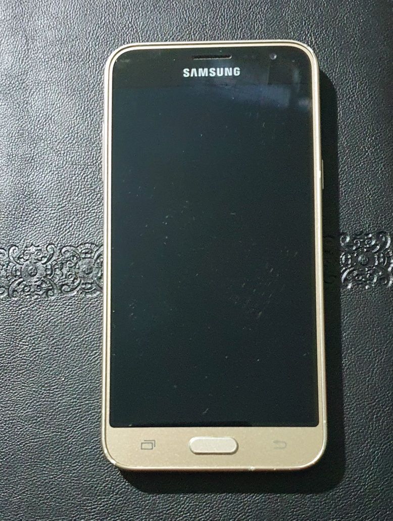 Samsung j3 telefoni sotiladi