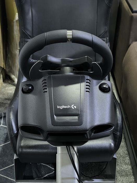 Седалка симулатор Playseat с волан Logitech G920 с шифър