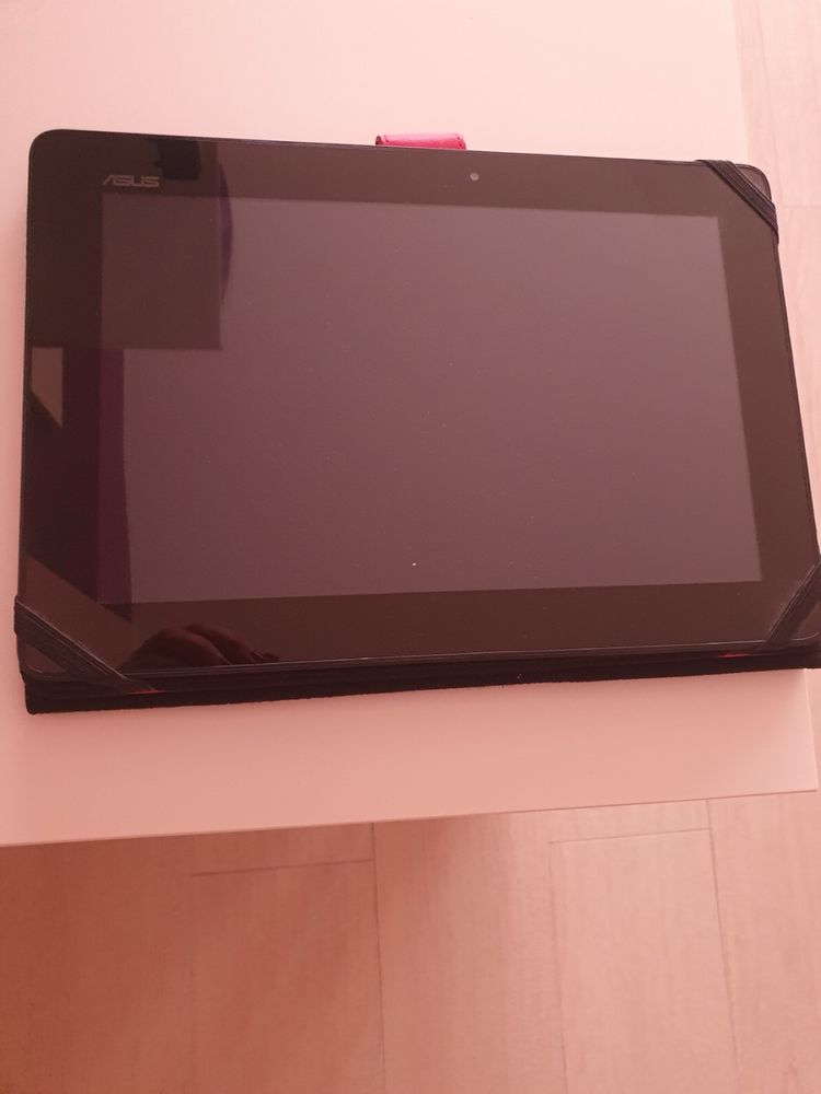Таблет ASUS ME302C