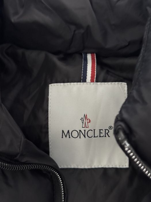 Geaca cu puff de gască , glugă cu blanița naturala