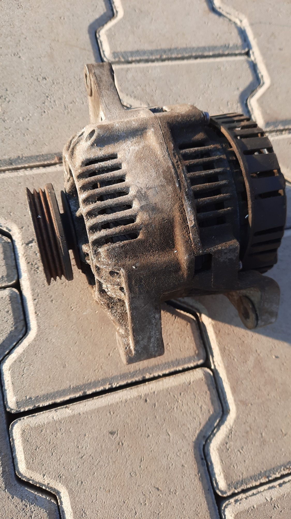 Alternator pt.tractor 12 v