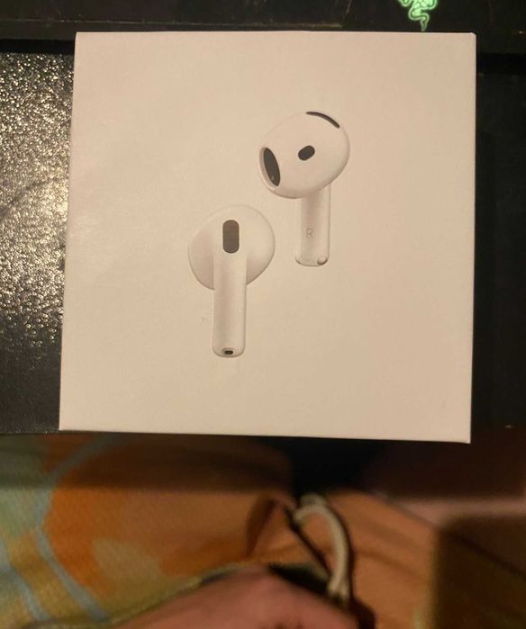 Apple AirPods 4 (cu ANC) – Noi, Sigilate, cu Garanție – București