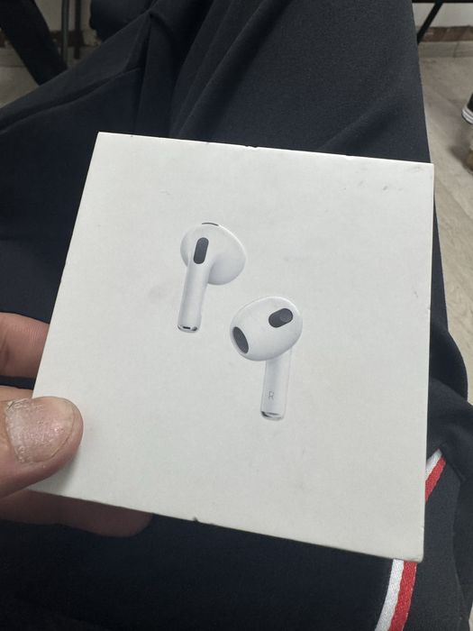 Продается Airpods 3
