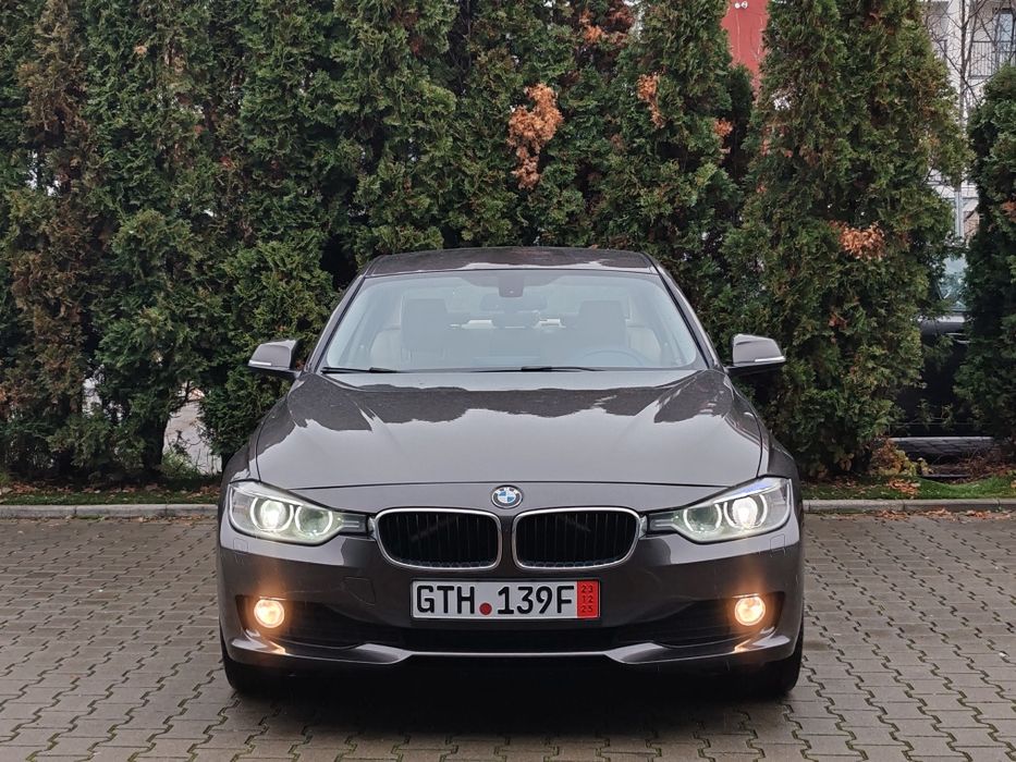 BMW F30 320d 184cp 2012 automat xenon/piele/navi mare