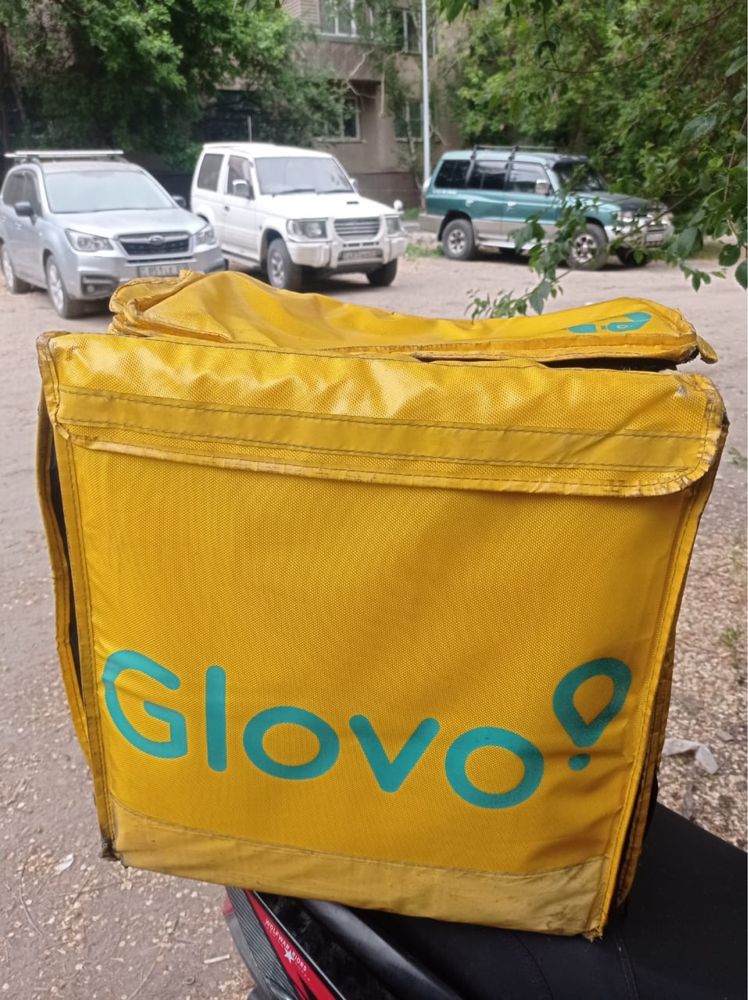 Термосный рюкзак Glovo