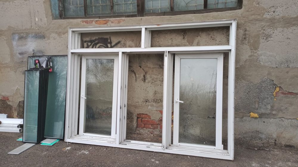 Продам б/у окна две штуки в отличном состоянии