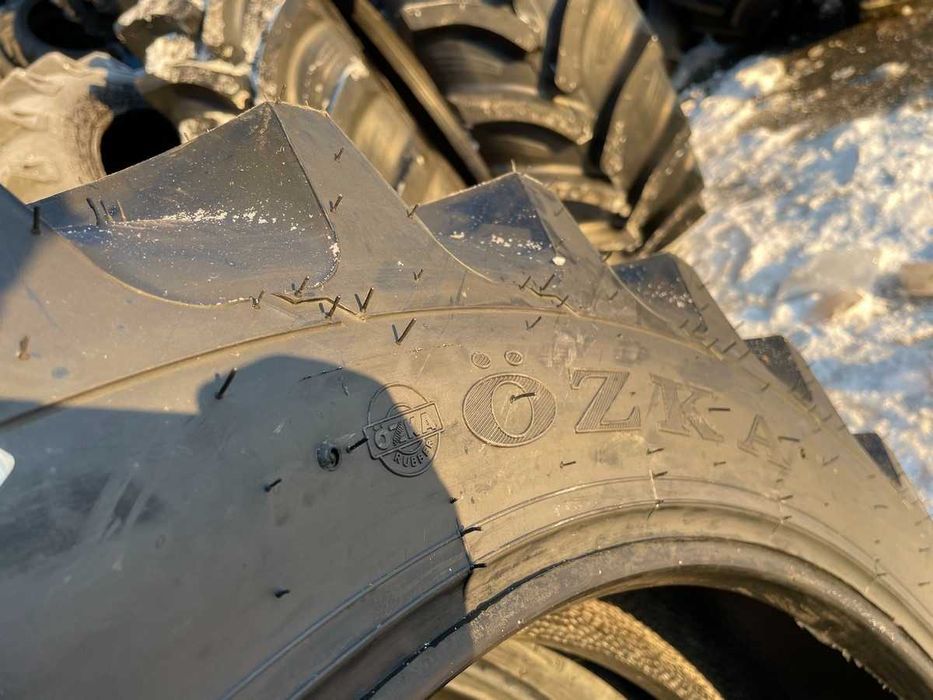 230/95R32 Cauciucuri noi de tractor Radiale livrare rapida 9.5-32