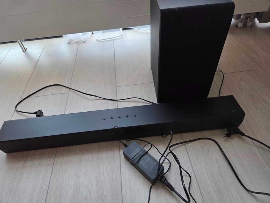 Саундбар + сабвуфер LG S40T.DRUSLLK