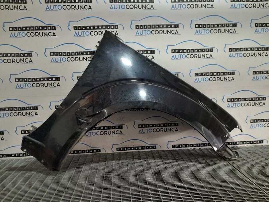Aripa Dreapta Fata Nissan Navara D40 Facelift 2010 - 2015 4 Usi NEGRU (979) LOVITA