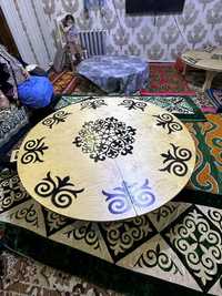 Круглый стол казахский стол