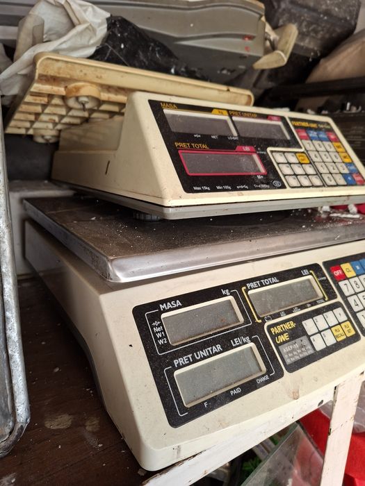 Vand 2 bucati de cantare