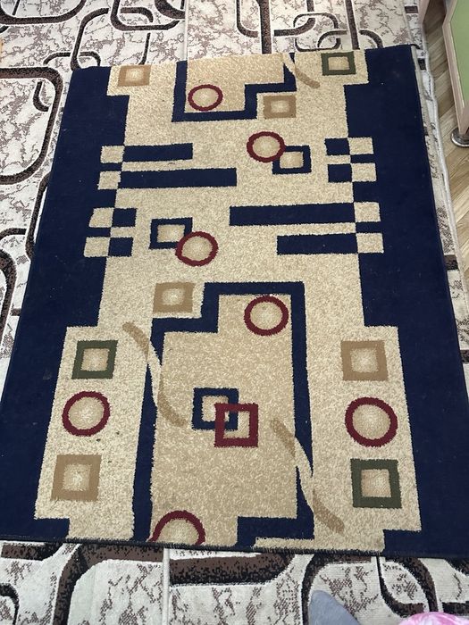 Дорожки ,ковры б/у