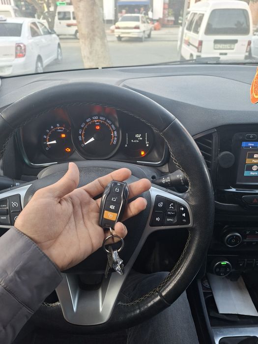 LADA XRAY CROSS srochni sotladi