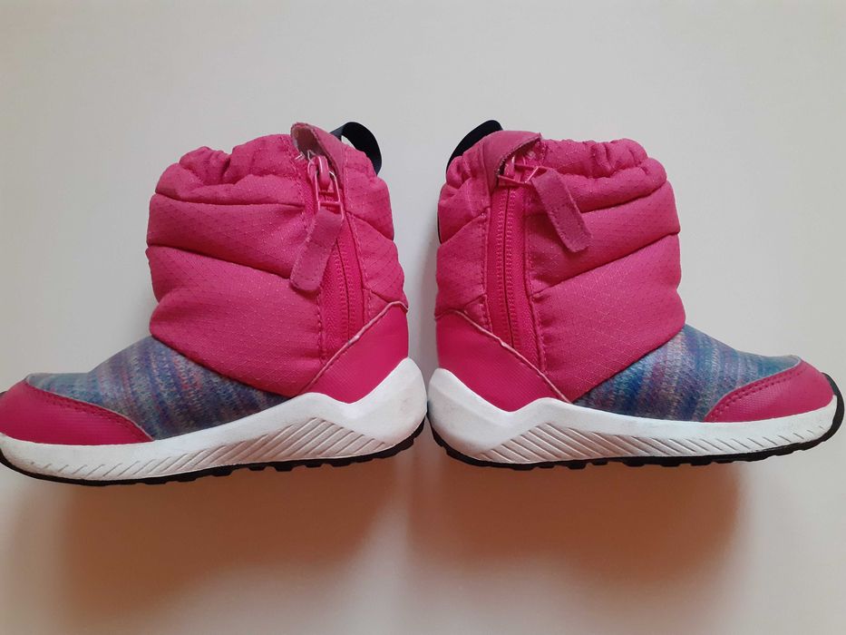 Яке 2/3 години и ботуши 22 Adidas