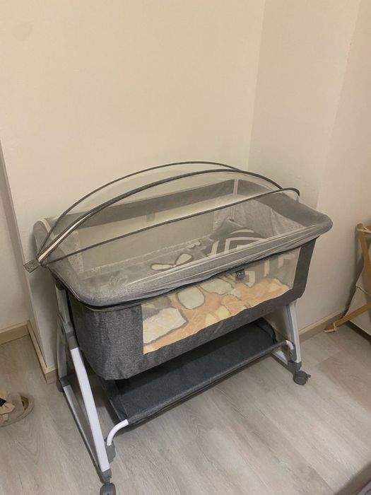 Продам кровать-манеж