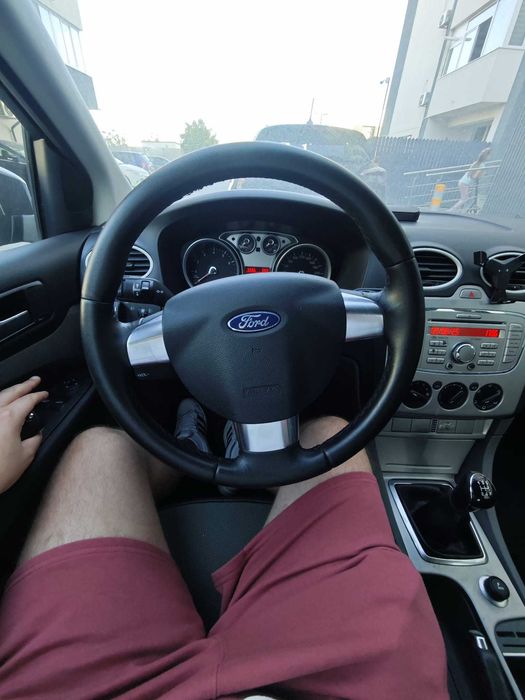 Ford Focus 1.6 benzina