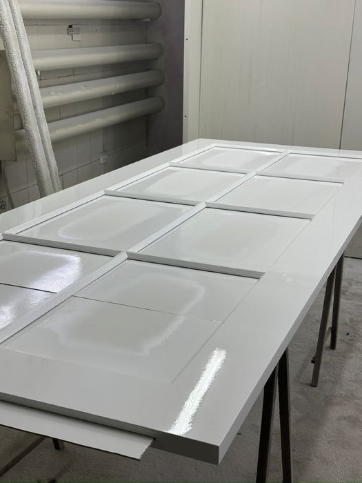 Продам 4 двери со стеклами