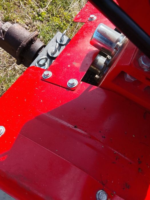 Vând motocultor 10 cai priza de putere de 4x4