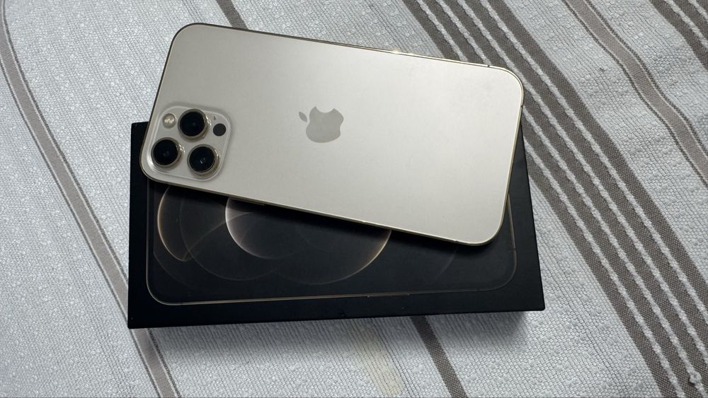Продам айфон 12 pro max gold 256 гб