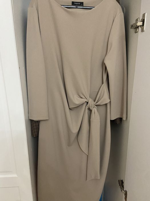 Женская одежда. Платье.