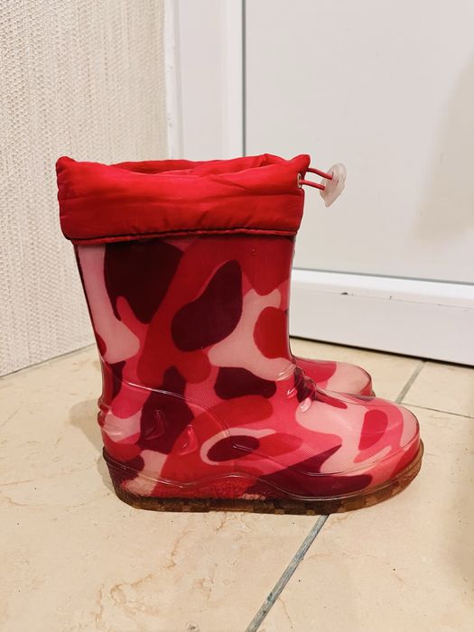 Продам резиновые сапоги