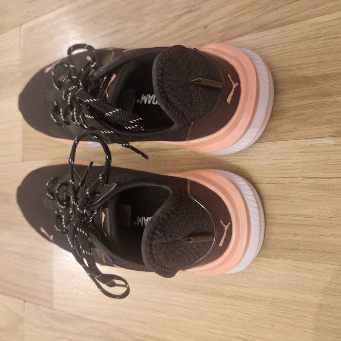 Черни маратонки Puma