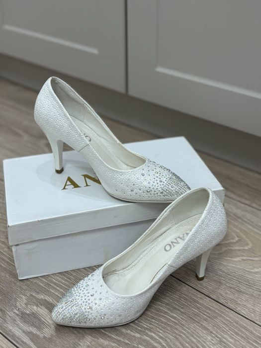 Продам туфли 35 размер, состояние отличное. 2000 тг