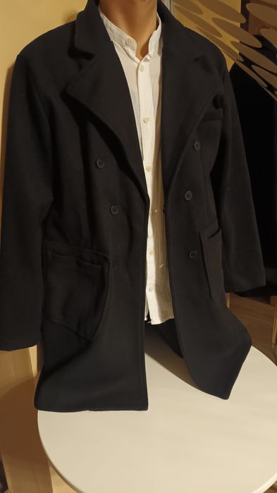 Vând trenci tip palton pentru barbati