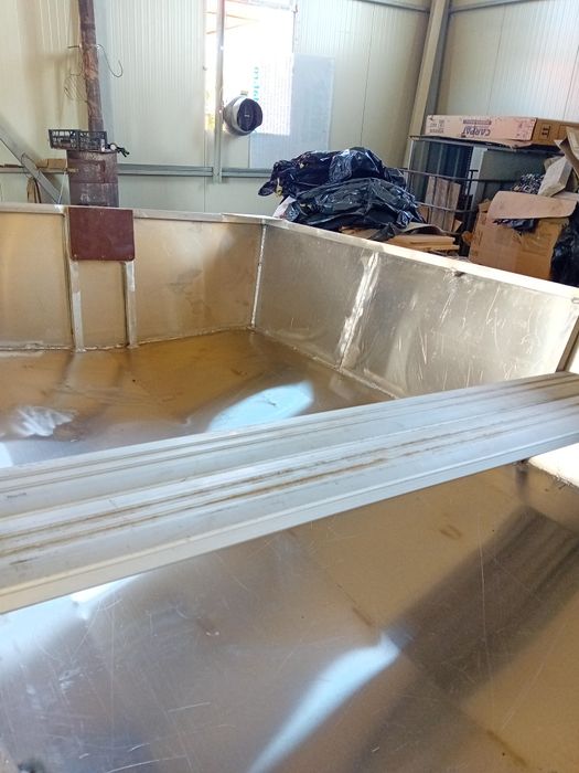 Barca  de aluminiu