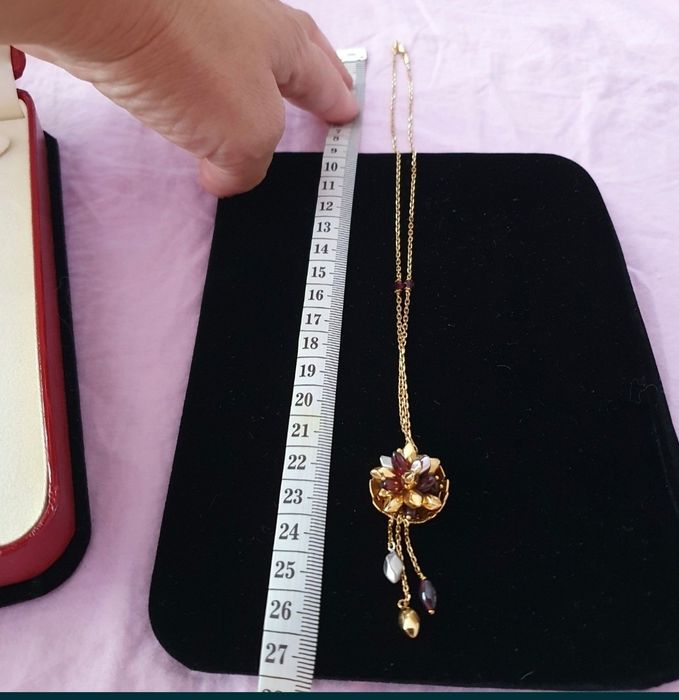 Set bijuterii din aur de 18K