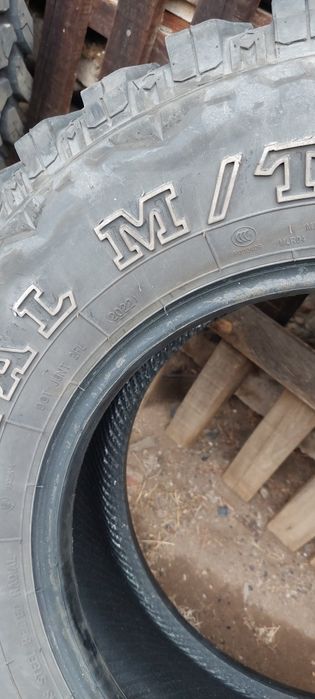 Гуми за кал 245/75/17 Dot 2022