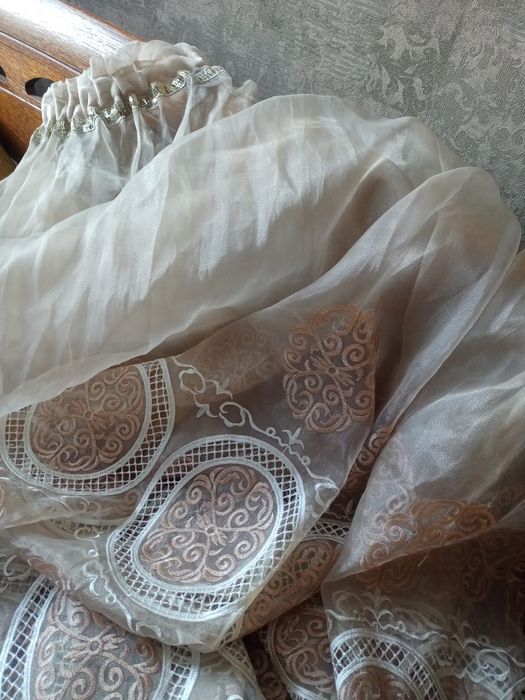 Тюль в гостиную, спальню