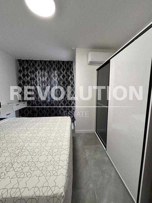 Луксозен ДВУСТАЕН апартамент в района на Каменица 1