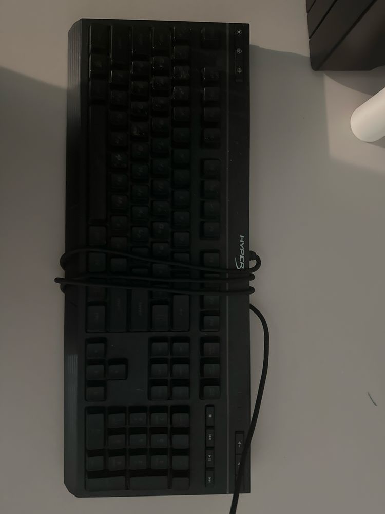 Клавиатура HyperX Alloy Core rgb мембранка