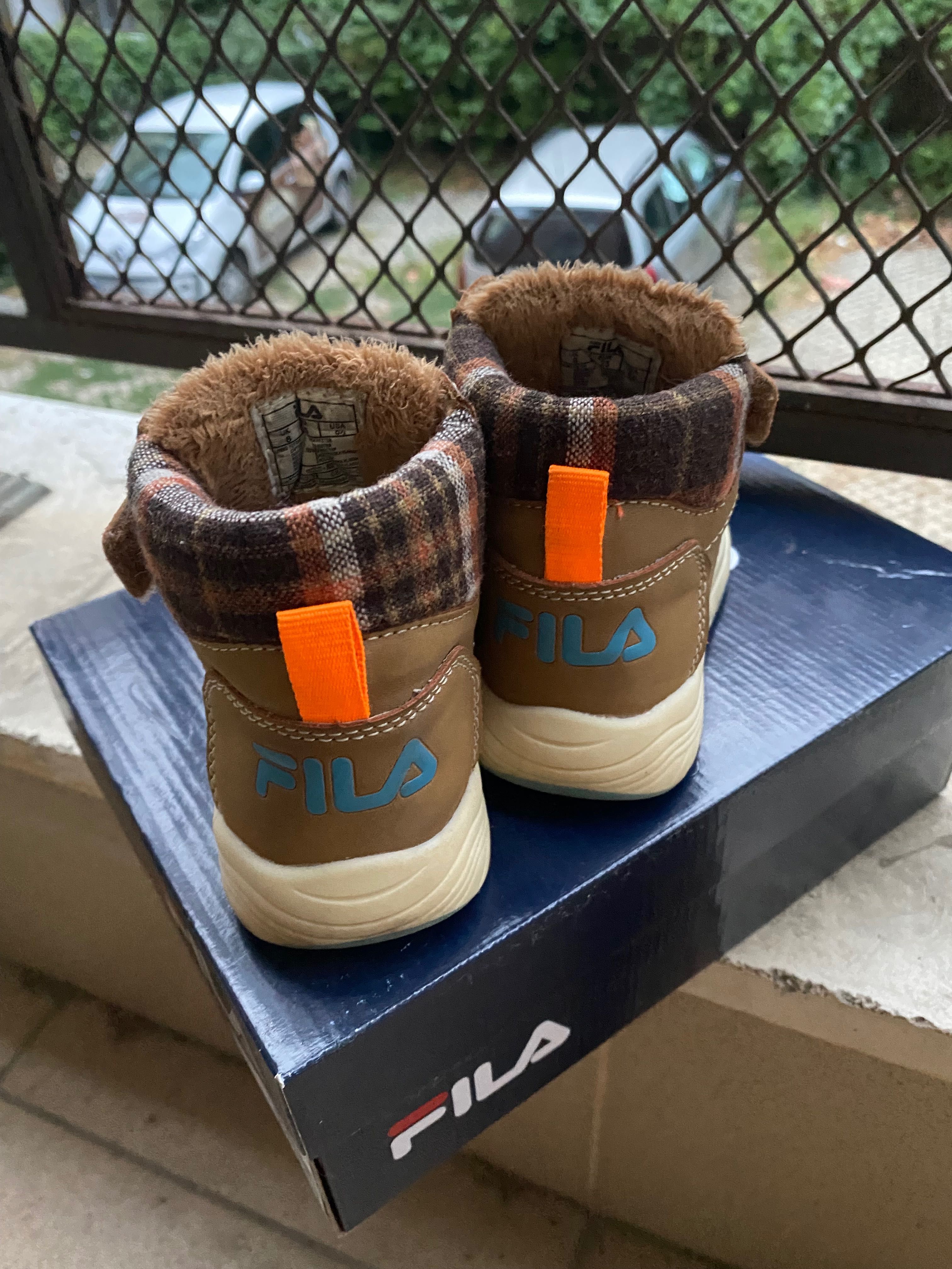 Fila детски боти